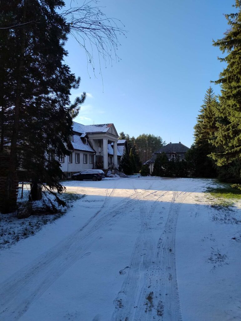 Agroturystyka w dworku w stylu myśliwskim, klimatyczny pensjonat.