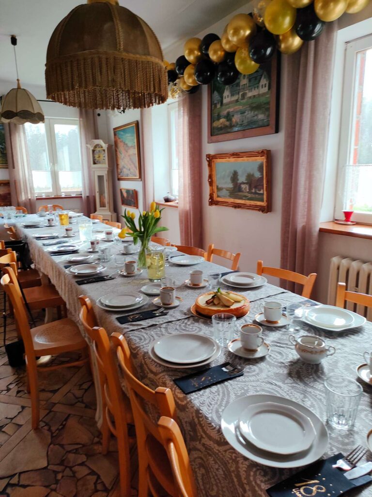 Impreza rodzinna - osiemnaste urodziny w agroturystyce.