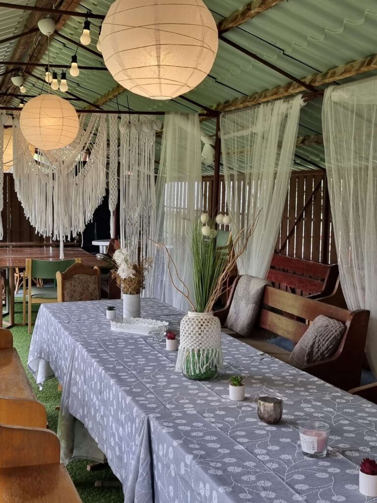 Wiata plenerowa w stylu boho - wieczór panieński.